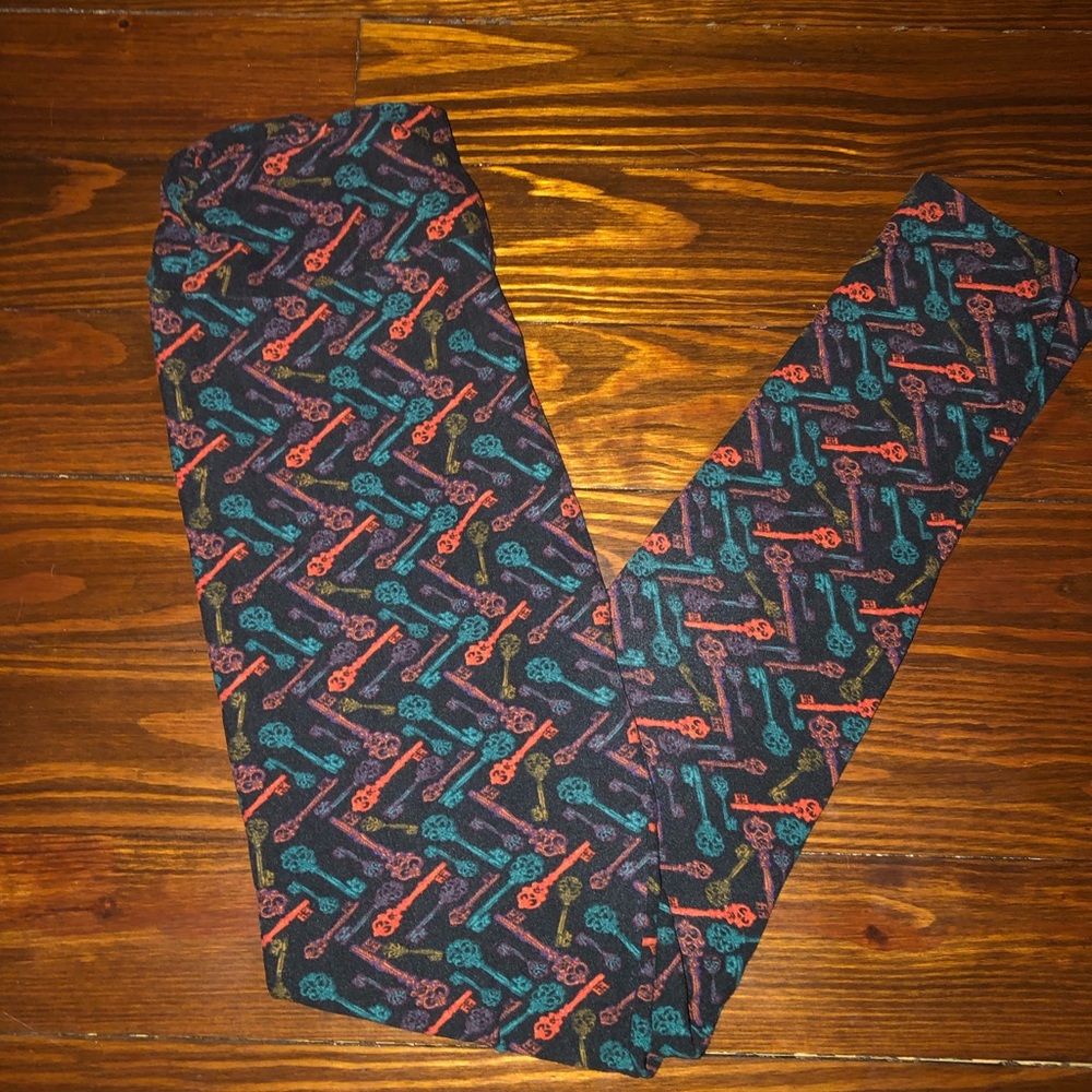 LulaRoe OS Leggings- RARE! KEYS!